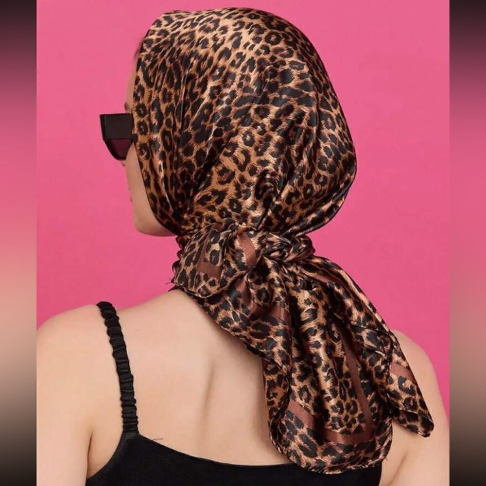 Leopard Print Scarf P23 - Picture 2 of 4